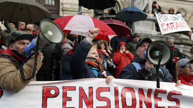 La marea pensionista sale a la calle a protestar por las pensiones