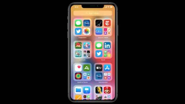 Un iPhone con el nuevos sistema iOS 14