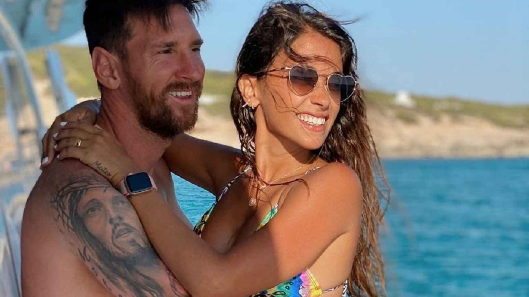 Leo Messi y Antonella Roccuzzo de vacaciones