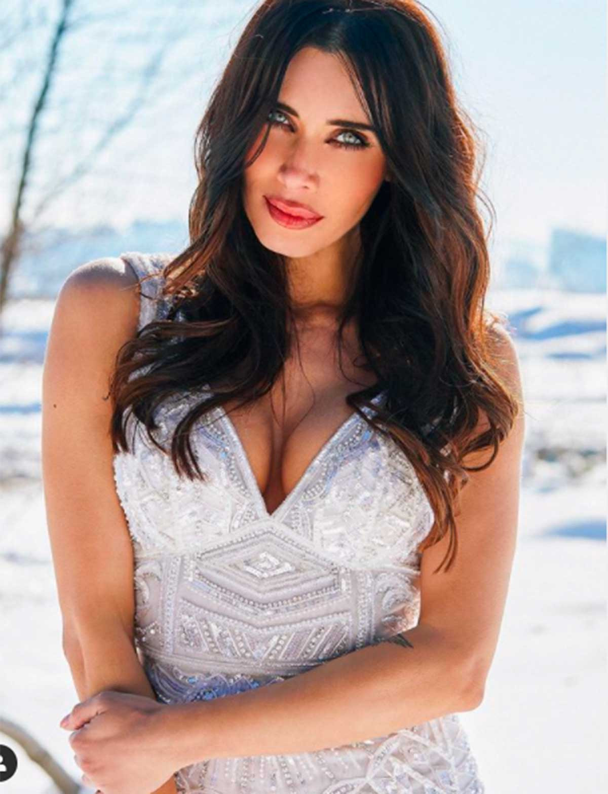 Pilar Rubio en la nieve con su vestido de novia