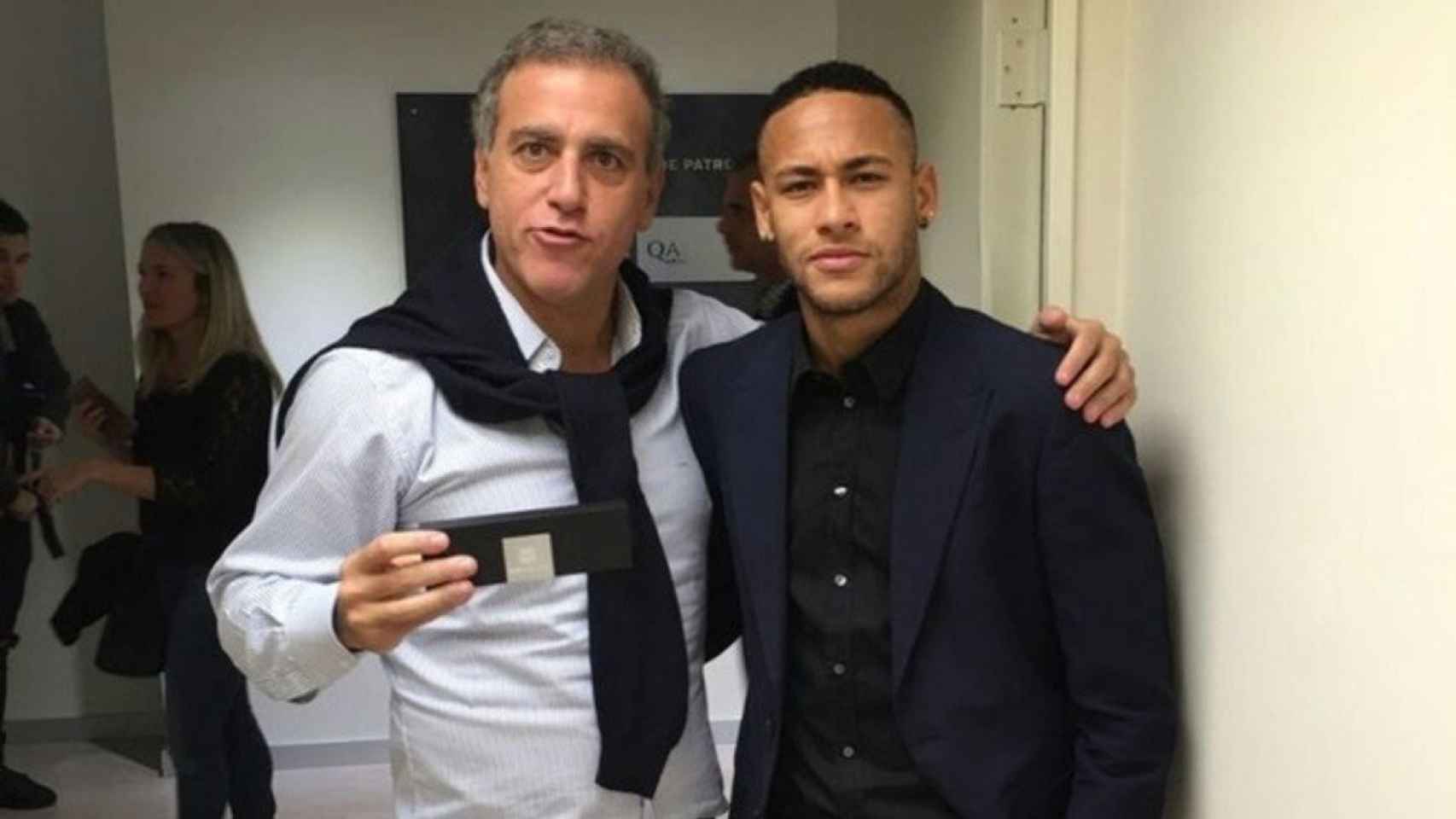 André Cury: con Neymar en una imagen de archivo / EFE