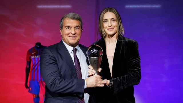 Laporta, junto a Alexia Putellas, después de ganar el The Best por su gran temporada con el Barça Femenino / FCB