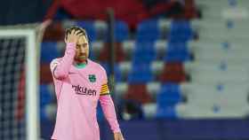 Dos motivos frenan la renovación de Messi| EFE