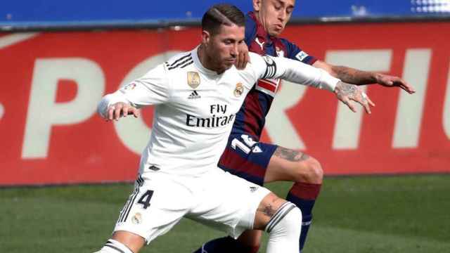 Sergio Ramos en un lance en el Eibar-Real Madrid / EFE