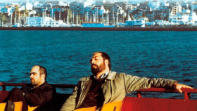 Imagen promocional de 'Los lunes al sol', la película de  Fernando León de Aranoa donde se aborda el drama personal de la deslocalización de los astilleros de Vigo