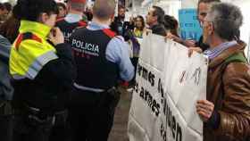 Boicot al Ejército en el salón de la Enseñanza de Barcelona / ARRAN