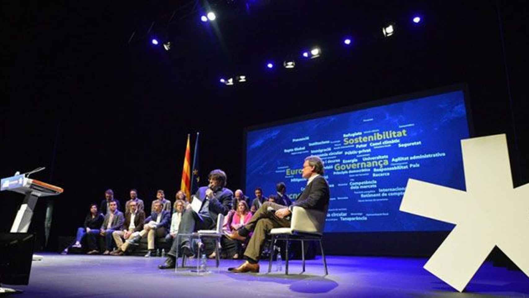 El presidente catalán, Carles Puigdemont y expresidente Artur Mas / PDeCAT