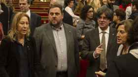 Neus Munté, Oriol Junqueras, Carles Puigdemont y Carme Forcadell, en un descanso del Pleno del Parlament.