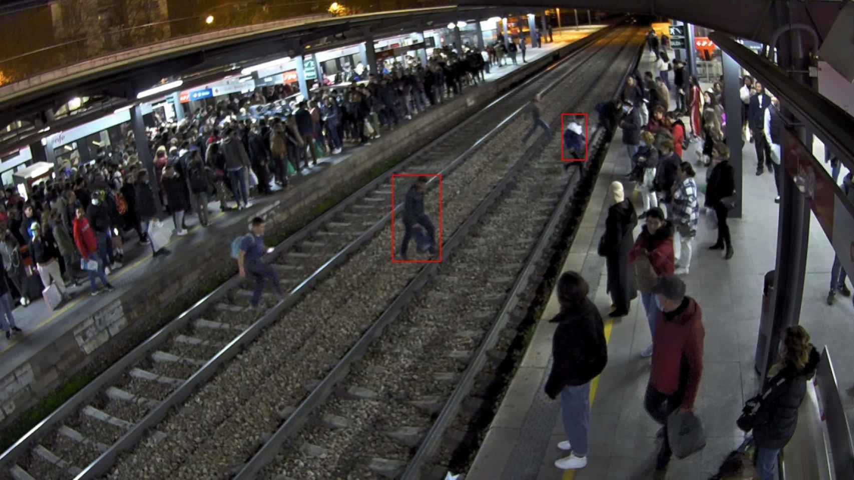 El nuevo sistema de cámaras inteligentes desplegado en Rodalies - RENFE