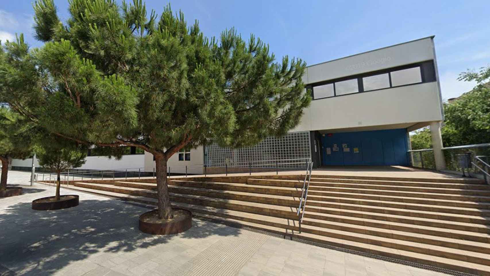 Escuela de Mataró cerrada / GOOGLE