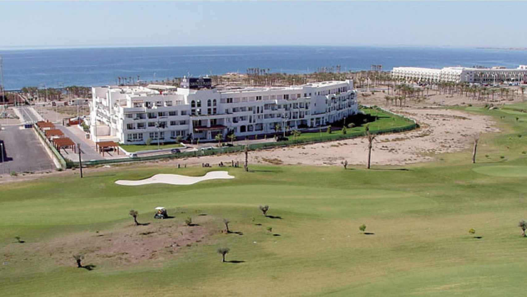 El hotel Cabogata de Almería se subastará hoy en una operación denunciada por extraña / CG