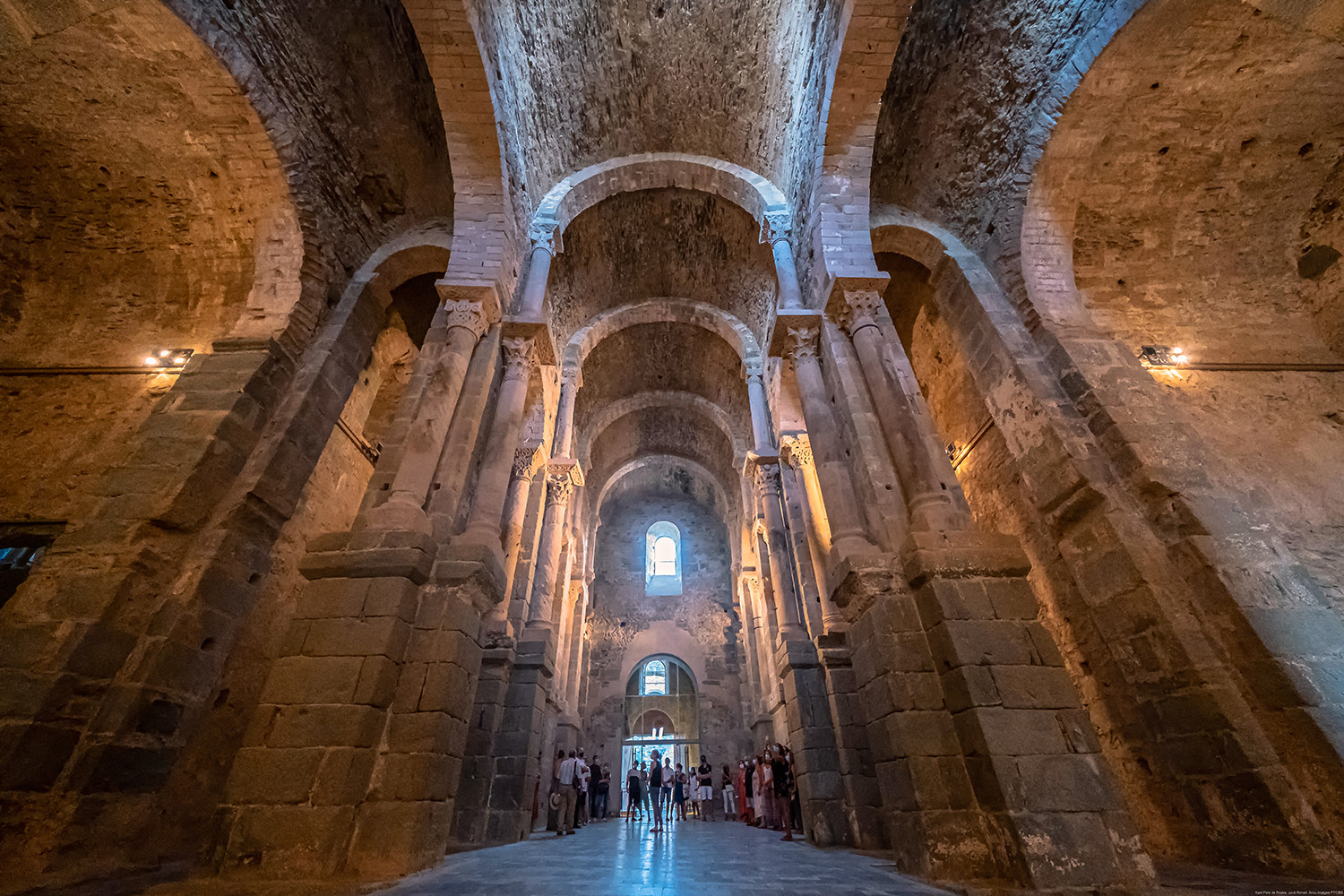 El imponente interior de Sant Pere de Rodes / JORDI RENART - ARXIU IMATGES PTCBG