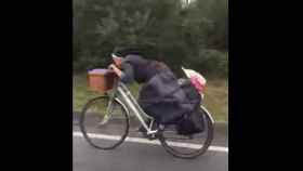 La monja polaca que hace el Camino de Santiago en bici / CG