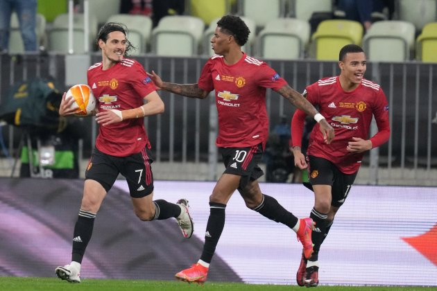 Cavani celebra un gol con el Manchester United, la temporada pasada / EFE