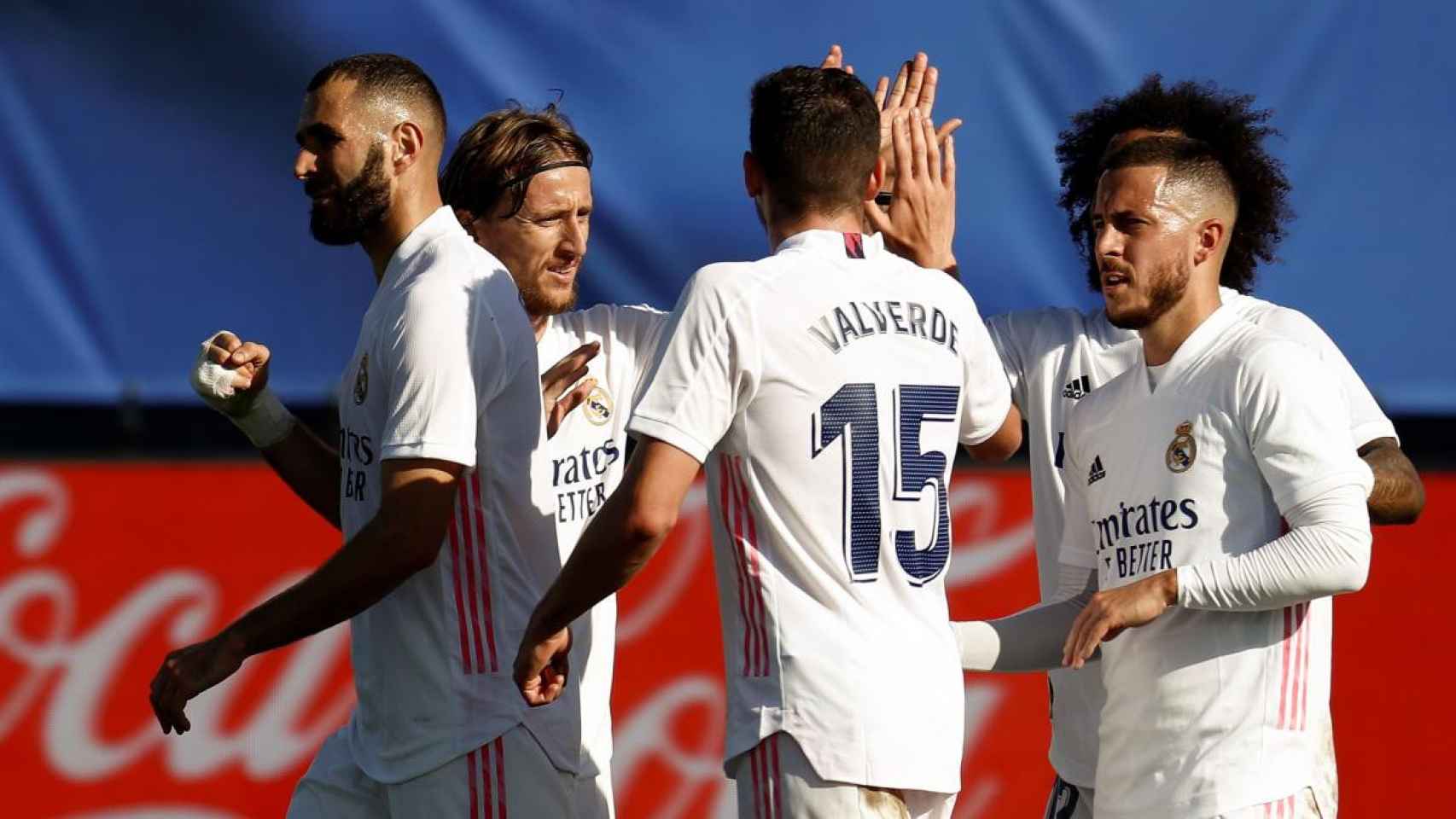 Los jugadores del Real Madrid, celebrando un gol contra el Huesca | EFE