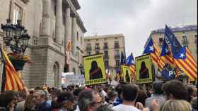 Escrache 'indepe' a Colau en Sant Jaume: respuesta de país en Cataluña / CG