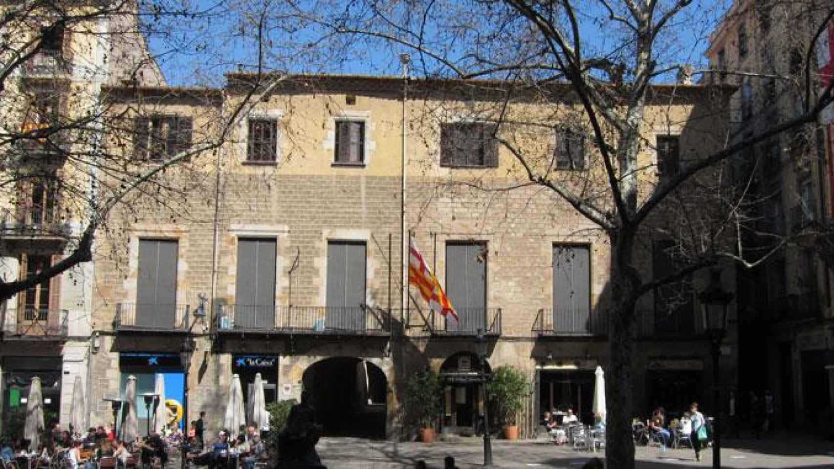 Fachada del Institut Agrícola Català de Sant Isidre, que critica la inacción del Govern para evitar inundaciones / Wikipedia
