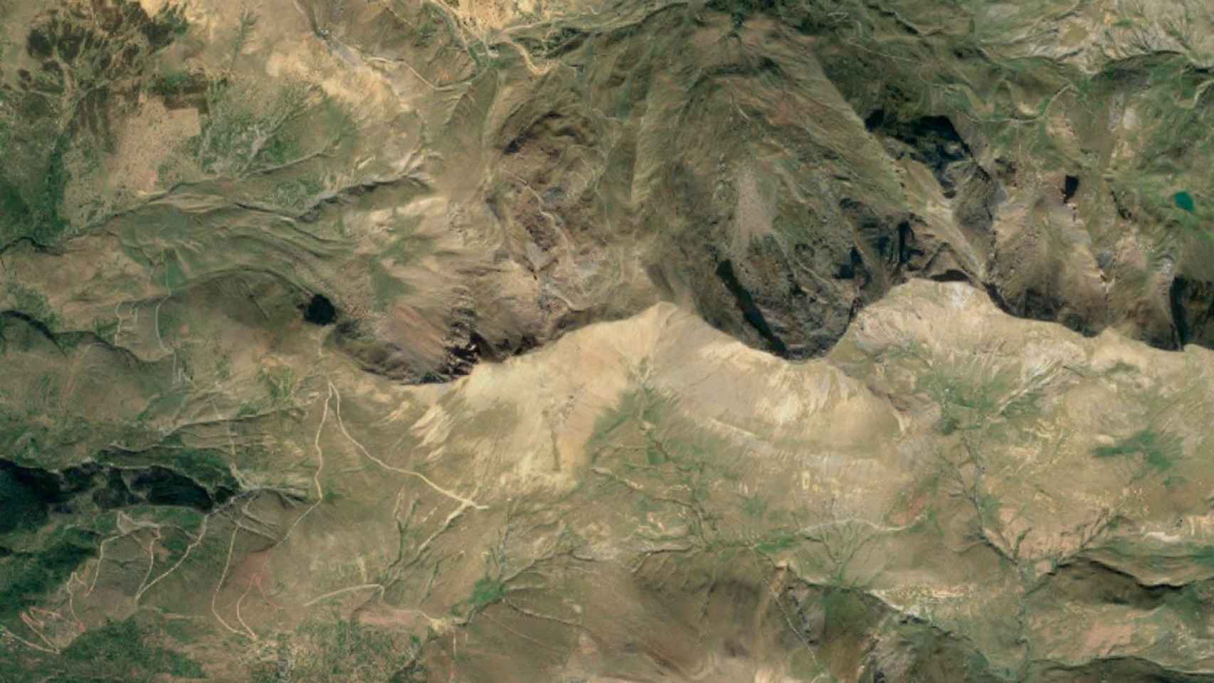 Pico Gallinero, donde ha fallecido un parapentista de Barcelona / GOOGLE MAPS
