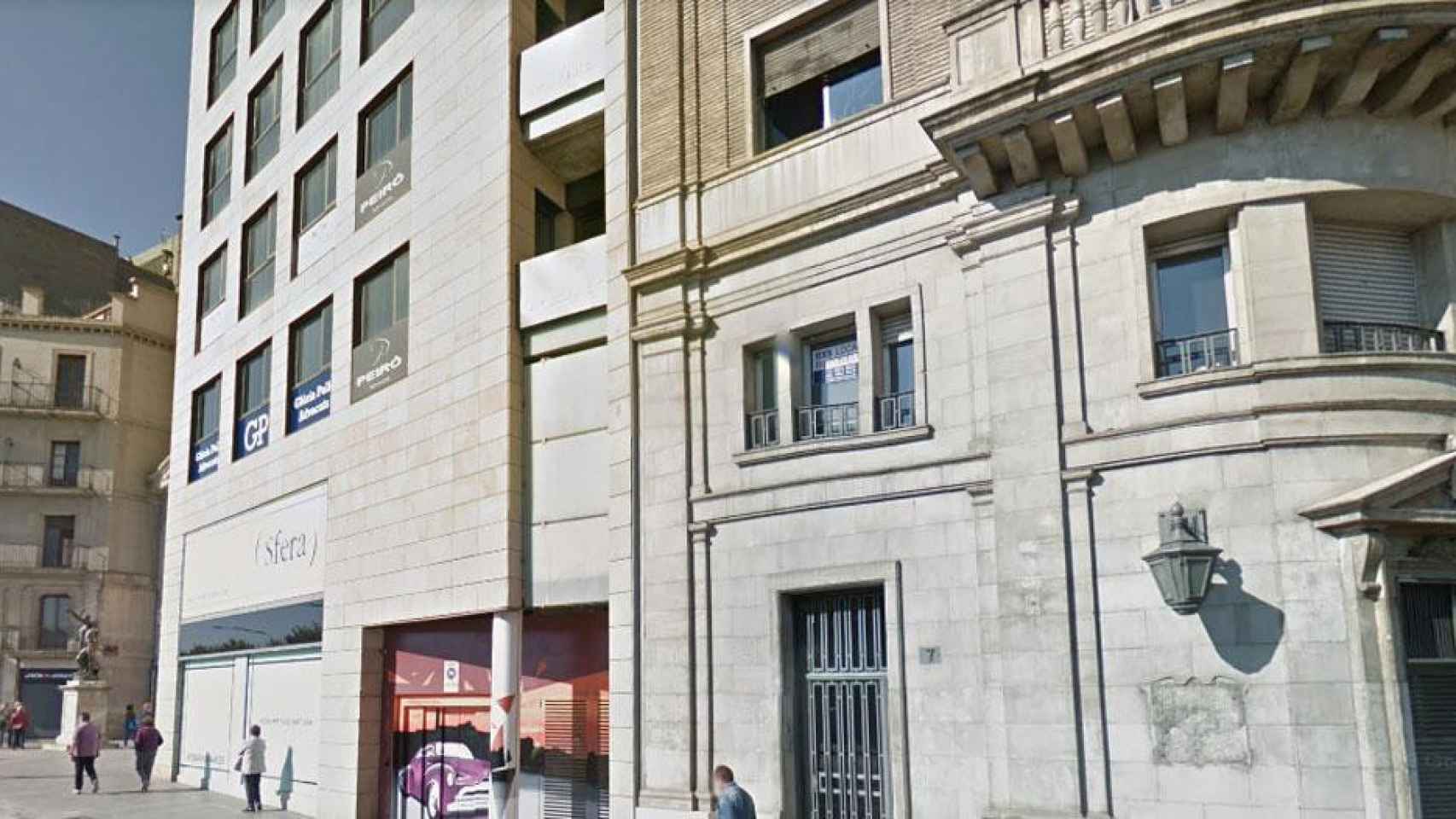 Avenida Francesc Macià de Lleida, donde se encuentra el edificio desde el que cayó la menor / GOOGLE MAPS