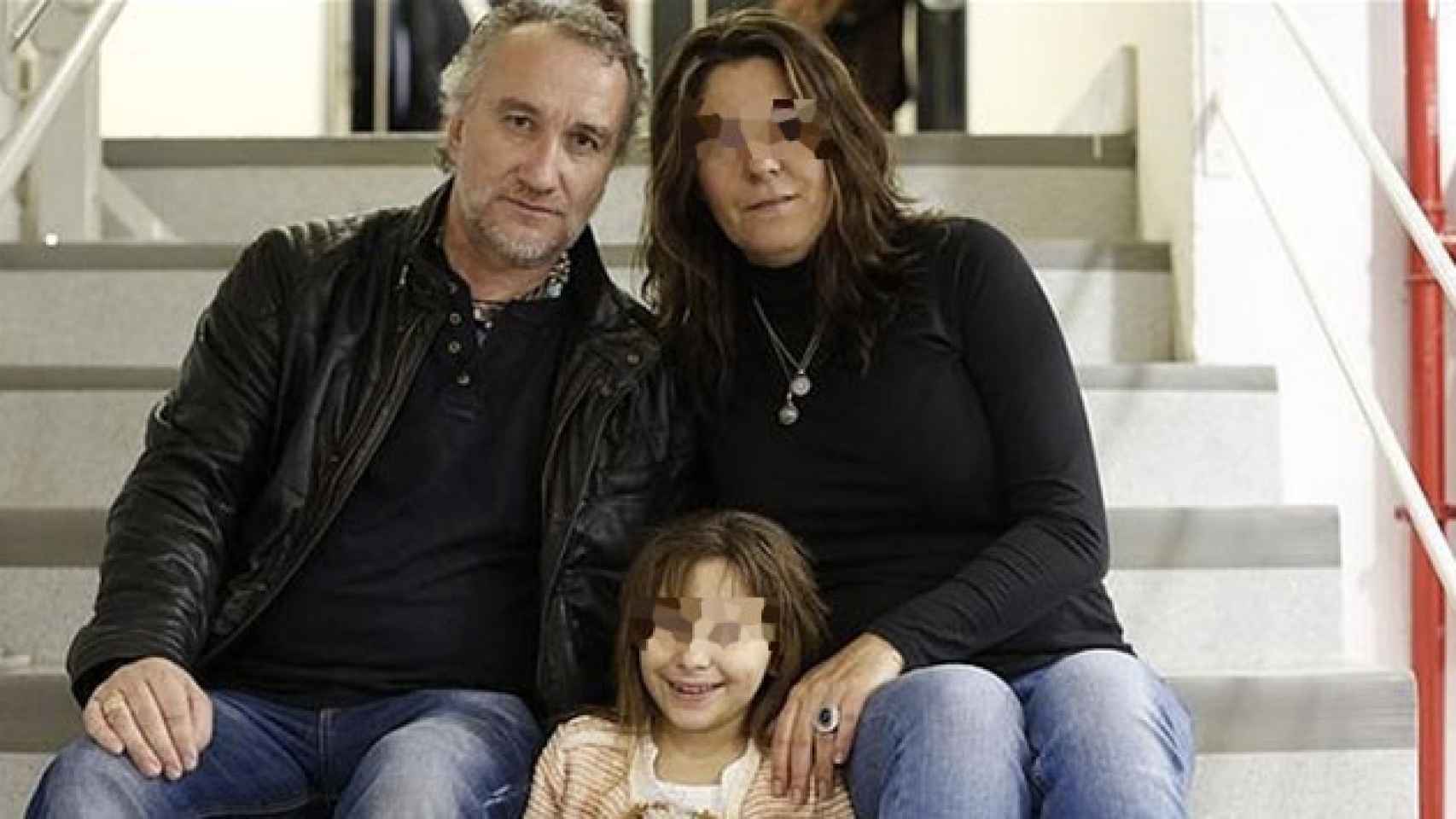 Fernando Blanco junto a su esposa y a Nadia, su hija enferma de tricotiodistrofia / CG