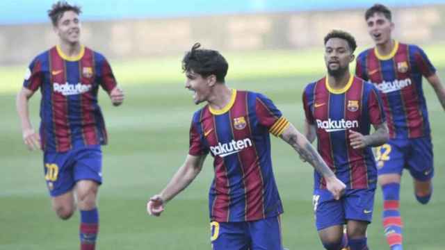 Los jugadores del Barça B celebran un gol / EFE