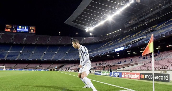 Cristiano Ronaldo, celebrando un gol ante el Barça | EFE