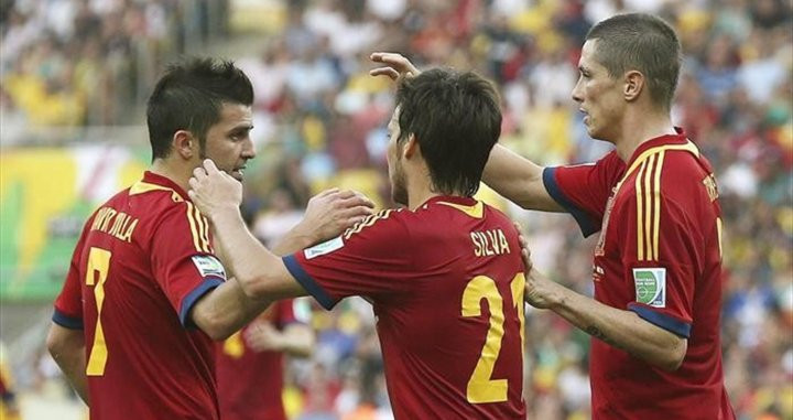 Fernando Torres y David Villa, celebrando un gol contra Tahití | EFE