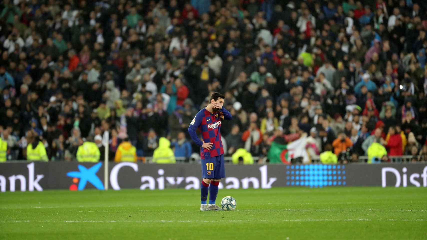 Leo Messi, solo después del gol del Real Madrid / EFE