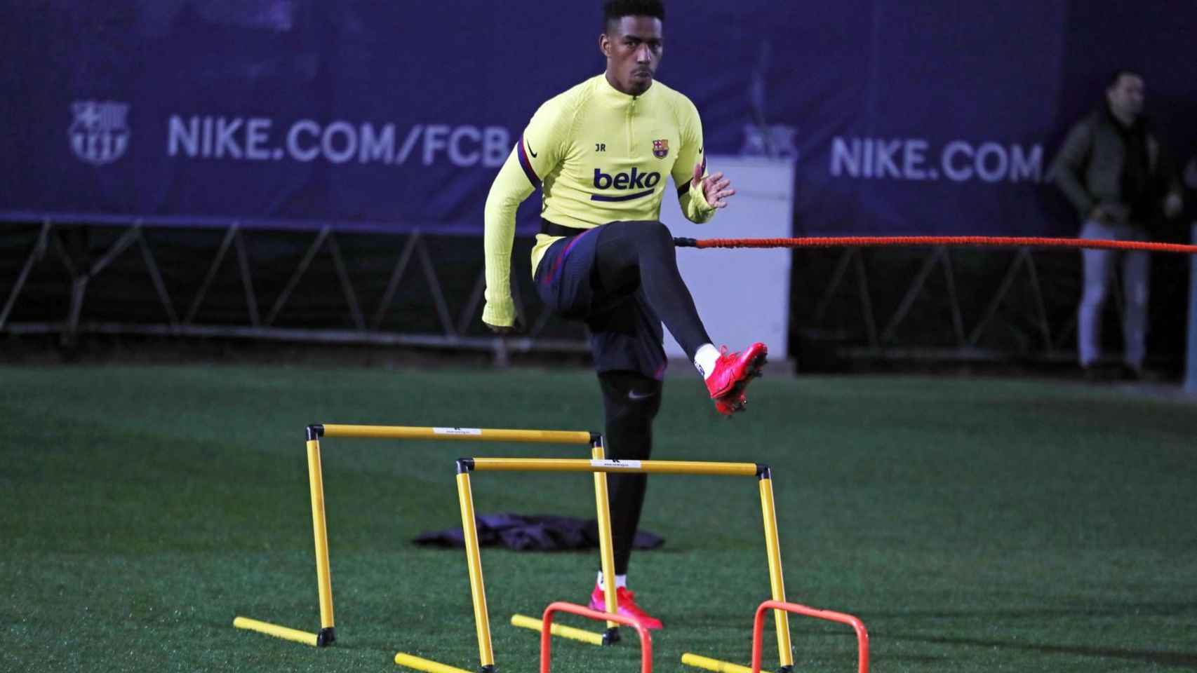 Junior Firpo, entrenando con el Barça / FC Barcelona