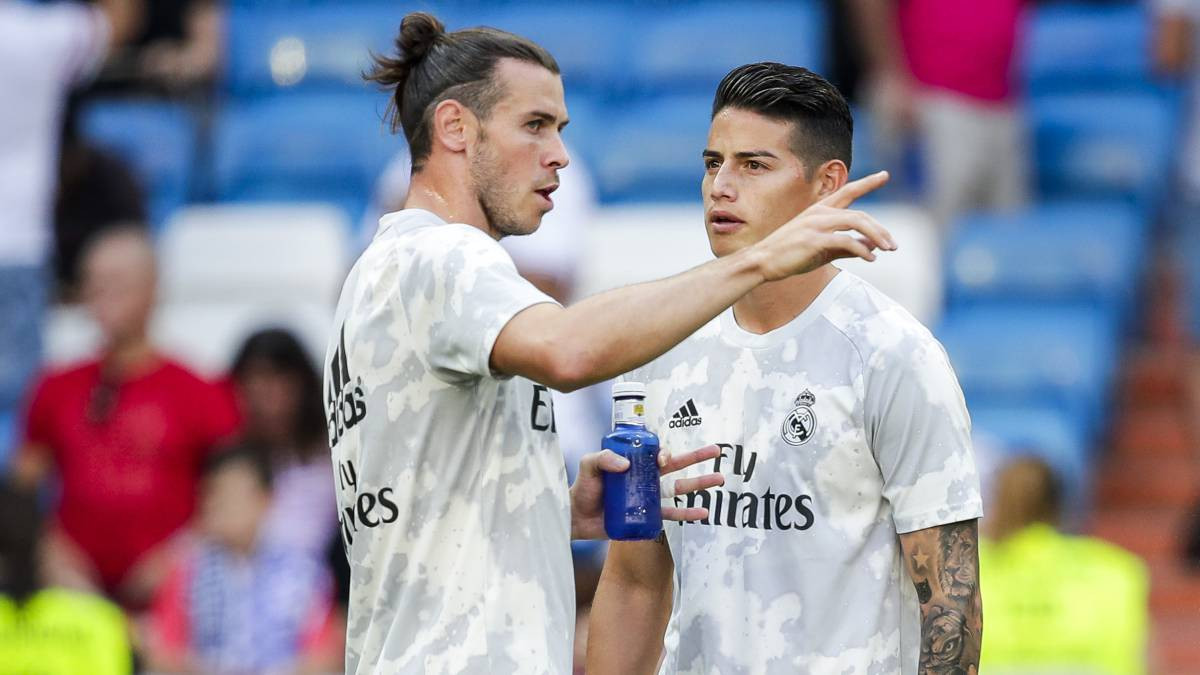 Bale y James Rodríguez, en un calentamiento con el Real Madrid | EFE