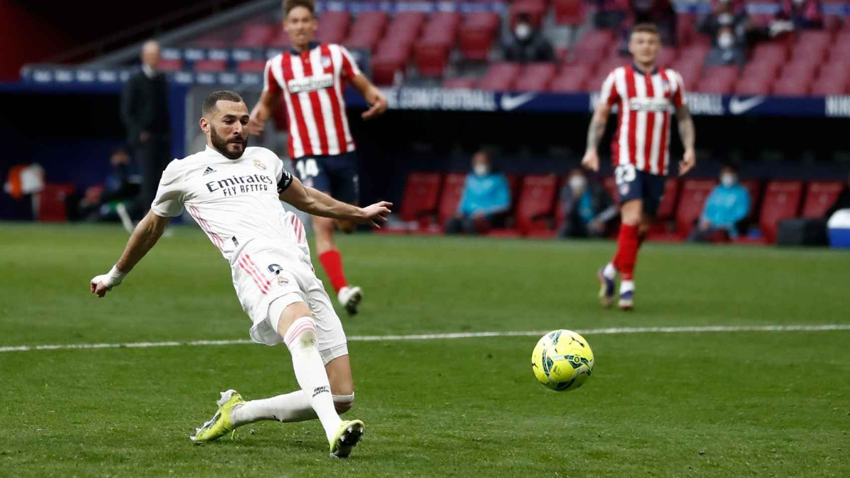 Karim Benzema en el gol del empate en el Atlético-Madrid / RM