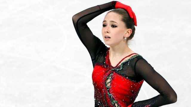 La patinadora artística Kamila Valieva en los JJOO de Invierno de Pekín 2022 / How Hwee Young – EPA (EFE)