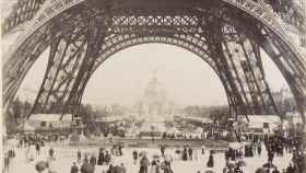 La Torre Eiffel en una imagen de 1889 / TOUR EIFFEL MUSEUM