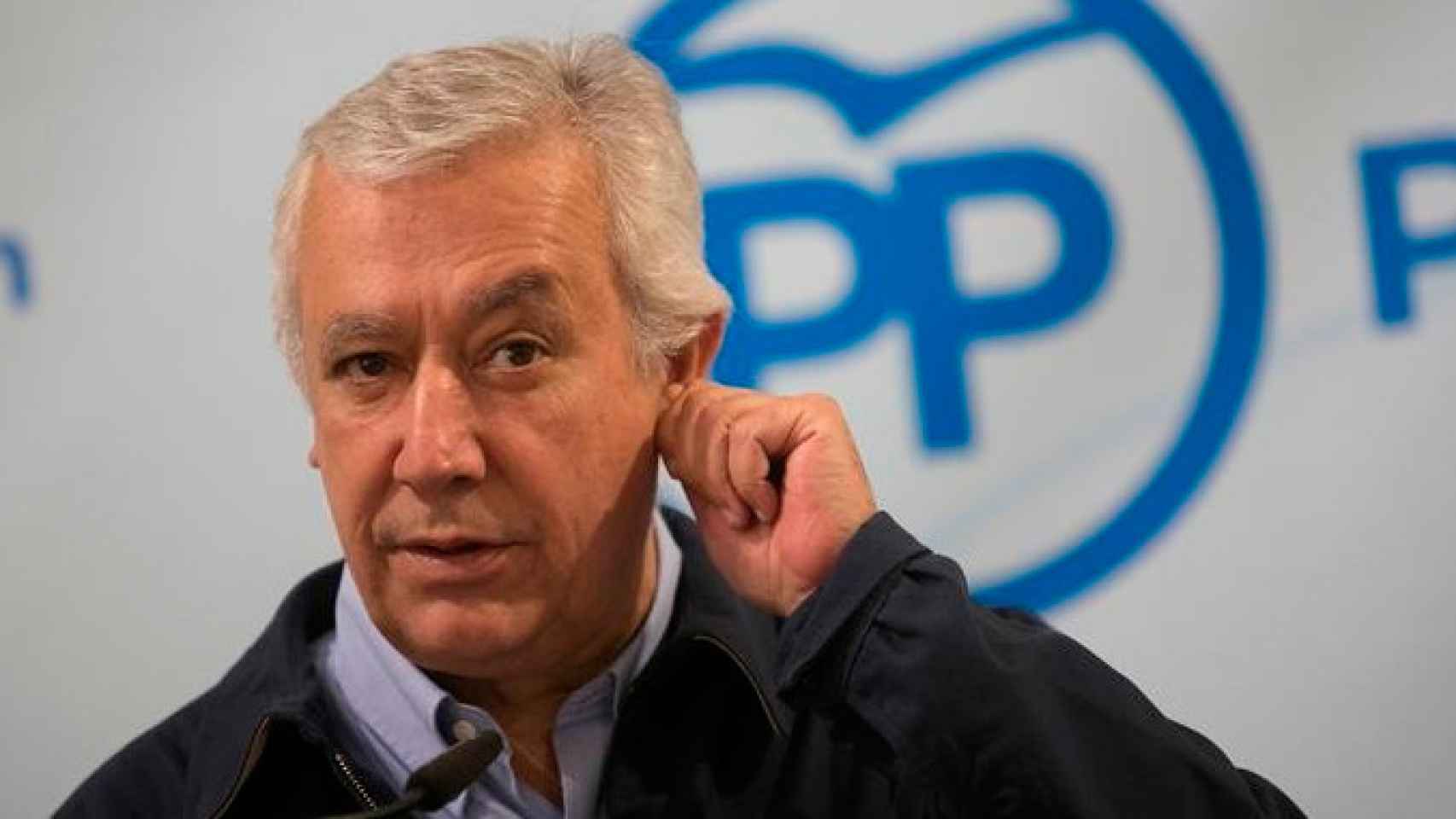 El vicesecretario del PP Javier Arenas carga contra Puigdemont / EFE