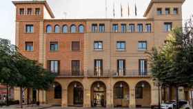 Edificio del ayuntamiento de Mollerussa (Lleida), donde trabajaba el técnico acusado de corrupción de menores / AJUNTAMENT MOLLERUSSA