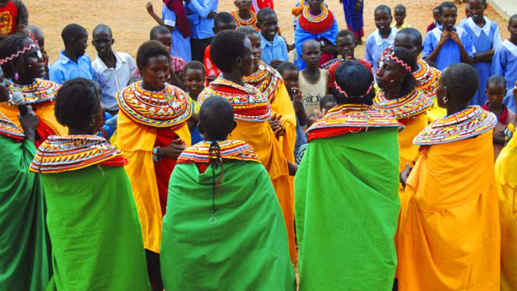 Mujeres y niñas que han sufrido la mutilación genital en Kenia / EFE