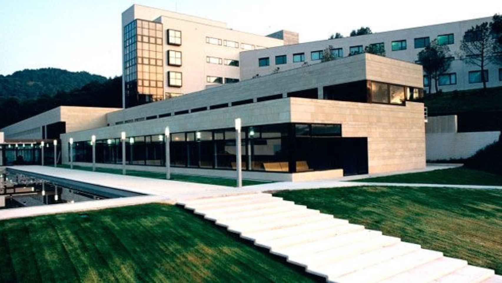 Fachada del Hospital Comarcal de la Selva en Blanes / CG