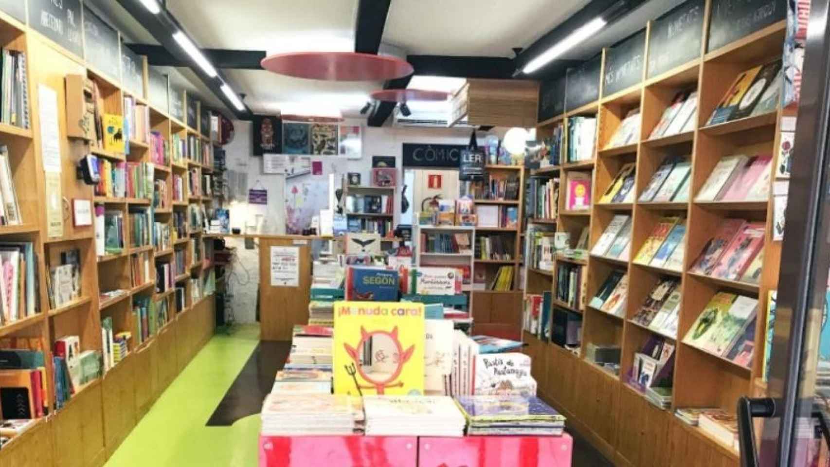 La Petita, una de las librerías infantiles que se pueden encontrar en Barcelona / LA PETITA