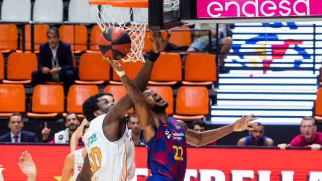 Higgins, en una acción contra el Baskonia | FCB