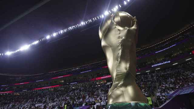 El globo de la Copa del Mundo, durante la ceremonia inaugural en Qatar 2022 / EFE