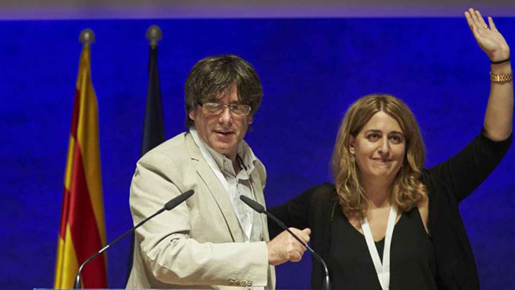 Carles Puigdemont, presidente de la Generalitat, y la coordinadora de PDeCAT, Marta Pascal, tienen ya estrategias diferentes, con el nuevo 'artefacto' que supone Junts per Catalunya / EFE