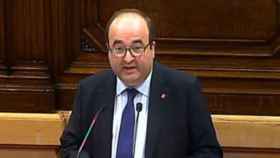 El líder del PSC, Miquel Iceta, interviene en el Parlament / CG