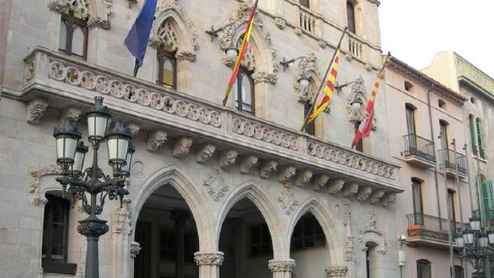 Fachada del Ayuntamiento de Terrassa (Barcelona) / CG