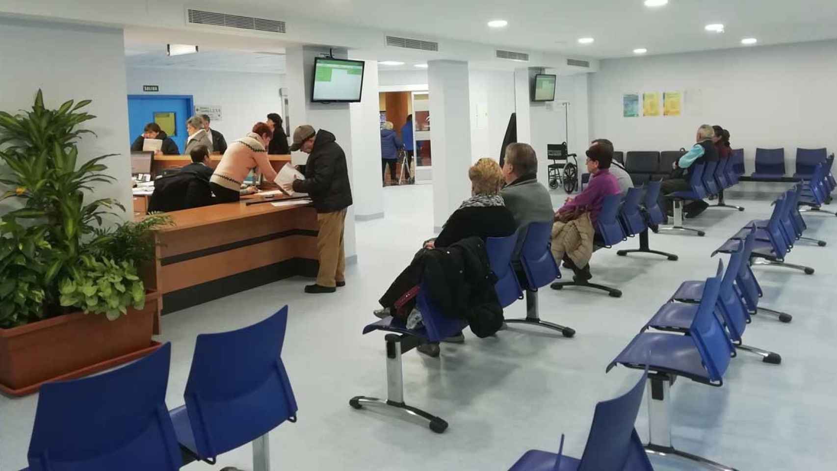 Sala de espera de un hospital / EUROPA PRESS