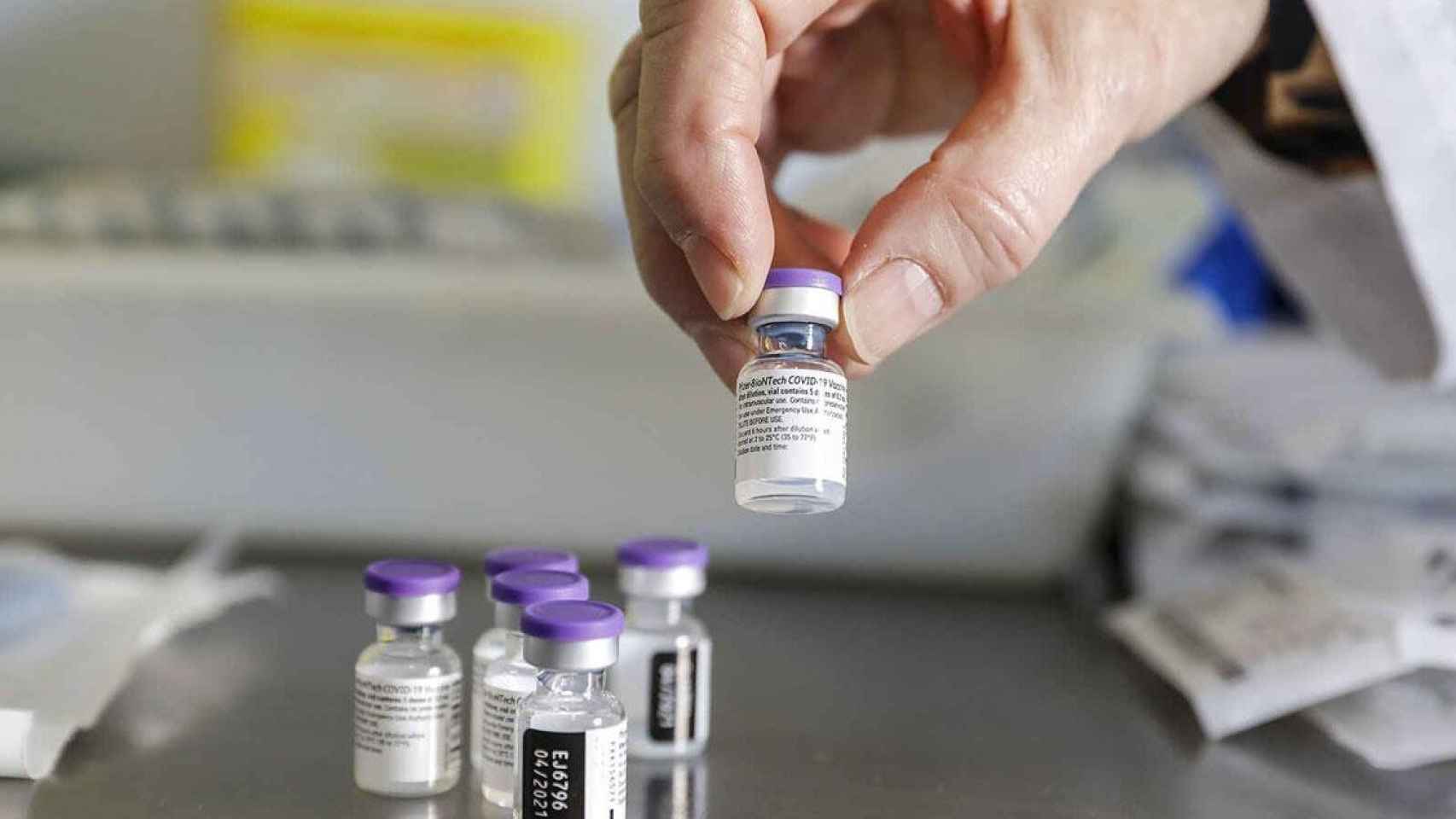 Primeras dosis de la vacuna de Pfizer-Biontech que llegaron a España / EE