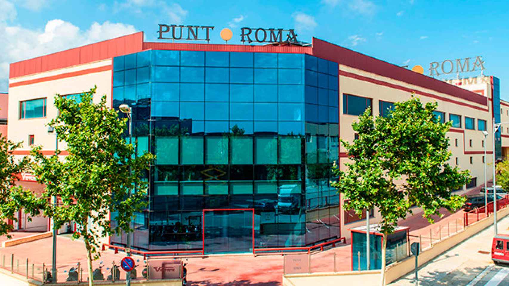 Oficinas centrales de Punt Roma en Mataró (Barcelona) / PUNT ROMA