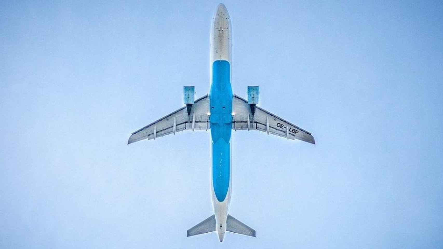 Un avión, clave para la recuperación del turismo que se verá en Fitur 2021 / Free-Photos EN PIXABAY