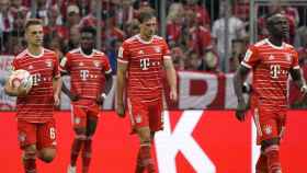 Los jugadores del Bayern, cabizbajos, tras un empate en la Bundesliga / EFE