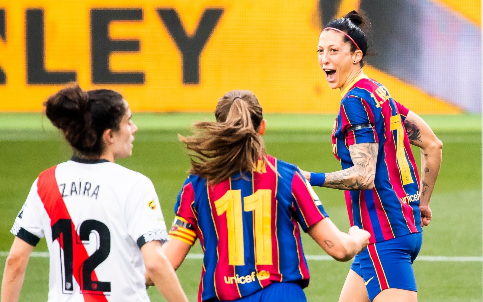 Jenni Hermoso y Alexia Putellas celebrando el primer gol ante el Rayo / FC BARCELONA