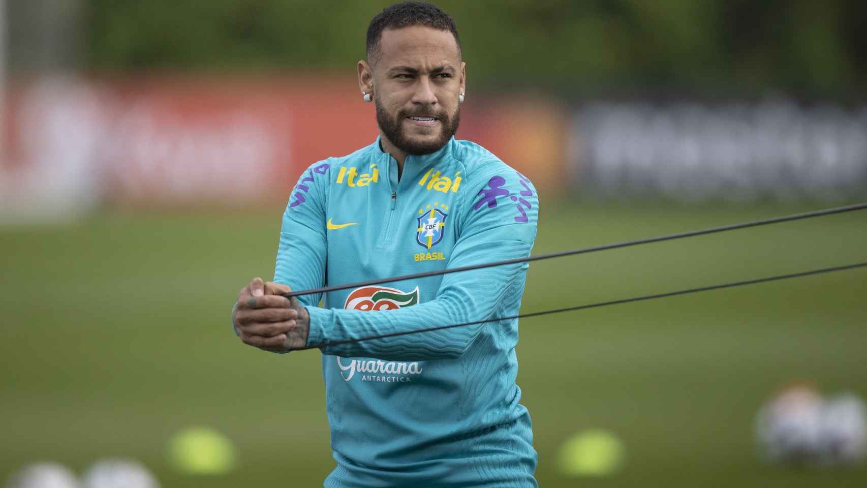 Neymar en un entrenamiento de Brasil / CBF